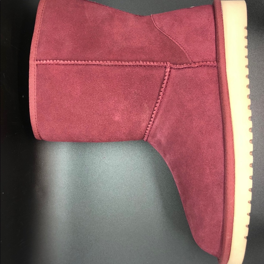 ***SOLD***New Women’s Ugg Koola Short Boot - Picture 5 of 7